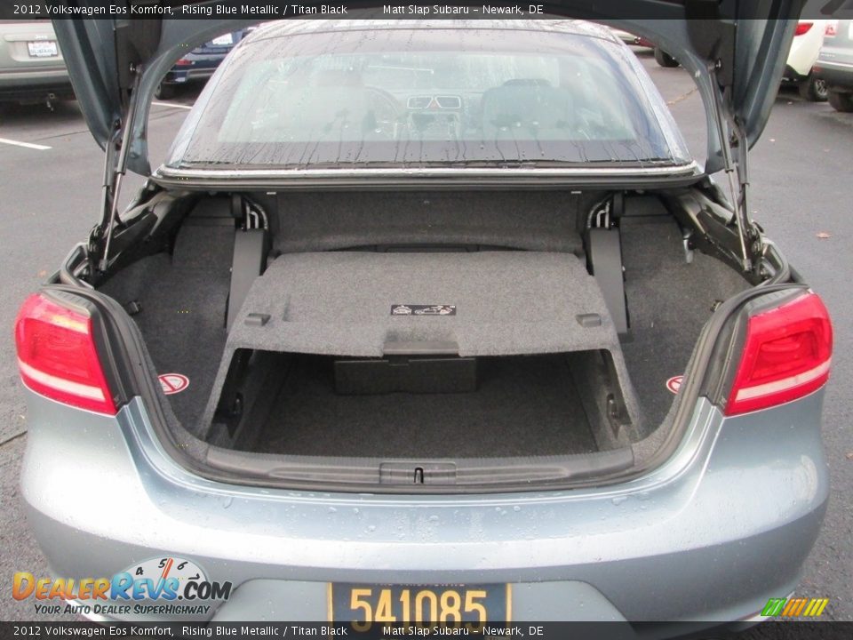 2012 Volkswagen Eos Komfort Rising Blue Metallic / Titan Black Photo #17