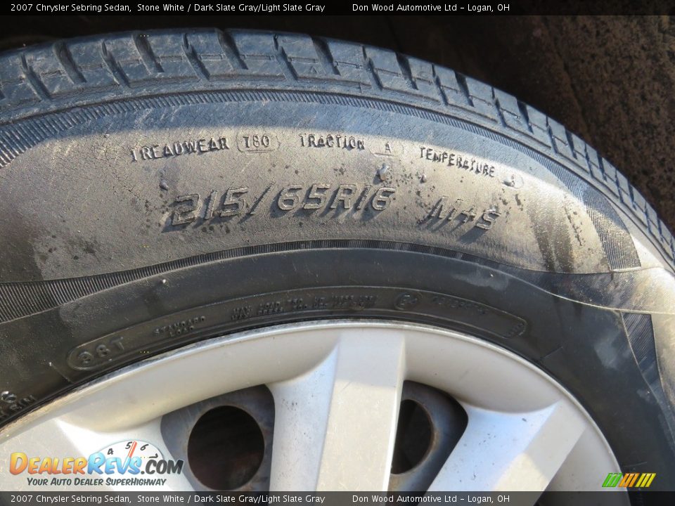 2007 Chrysler Sebring Sedan Stone White / Dark Slate Gray/Light Slate Gray Photo #3