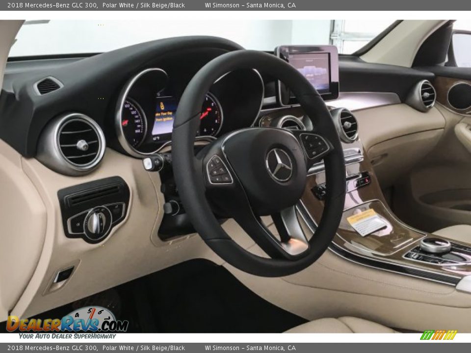 2018 Mercedes-Benz GLC 300 Polar White / Silk Beige/Black Photo #5