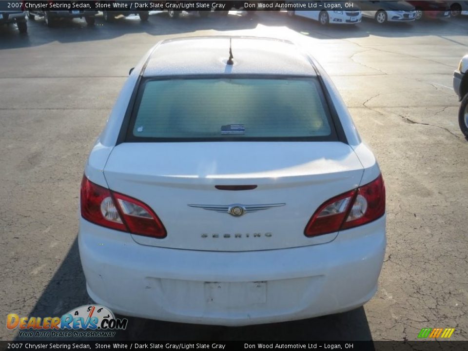 2007 Chrysler Sebring Sedan Stone White / Dark Slate Gray/Light Slate Gray Photo #15