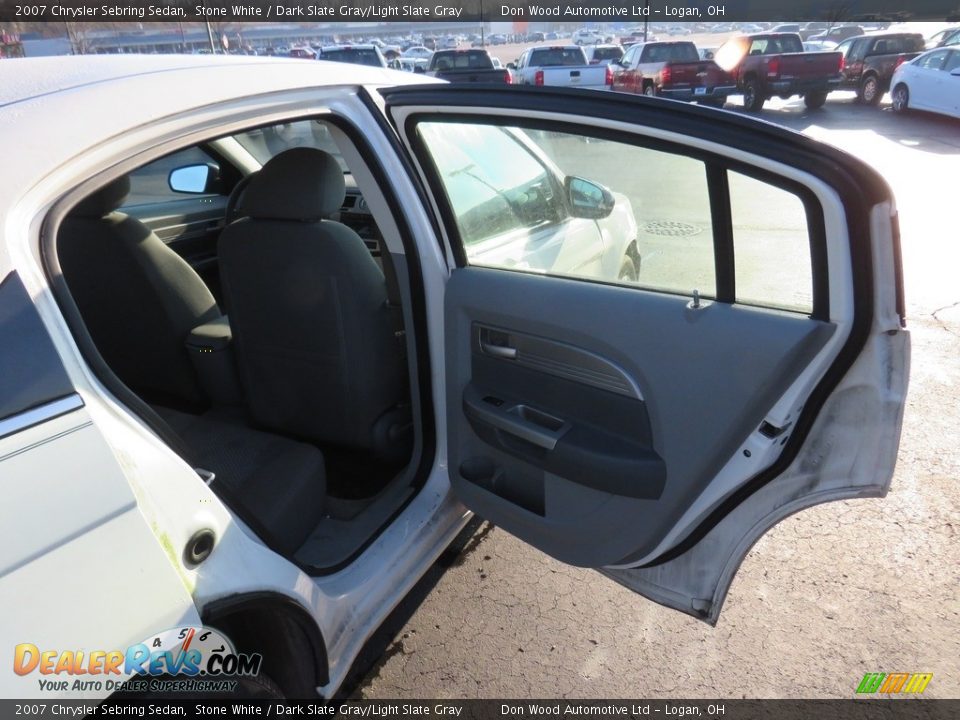 2007 Chrysler Sebring Sedan Stone White / Dark Slate Gray/Light Slate Gray Photo #21