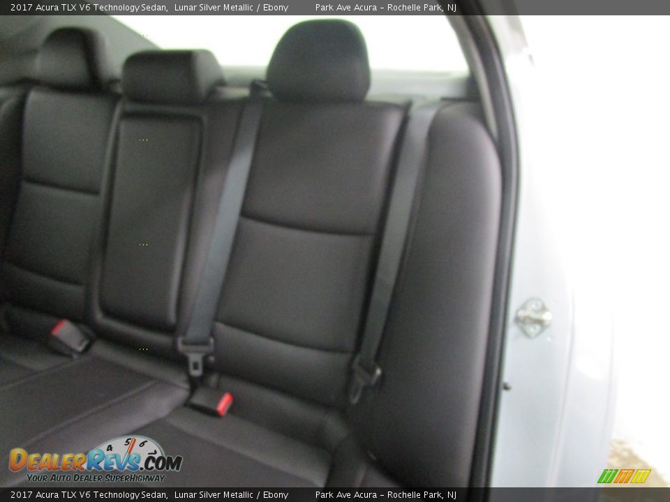 2017 Acura TLX V6 Technology Sedan Lunar Silver Metallic / Ebony Photo #11