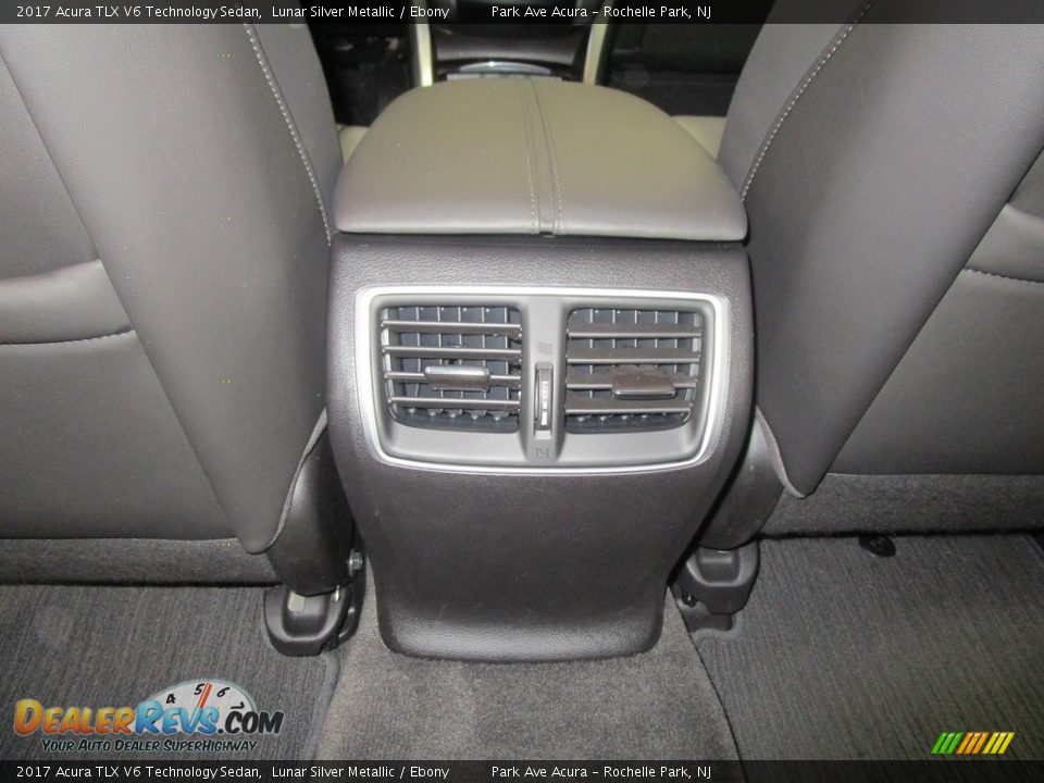 2017 Acura TLX V6 Technology Sedan Lunar Silver Metallic / Ebony Photo #19