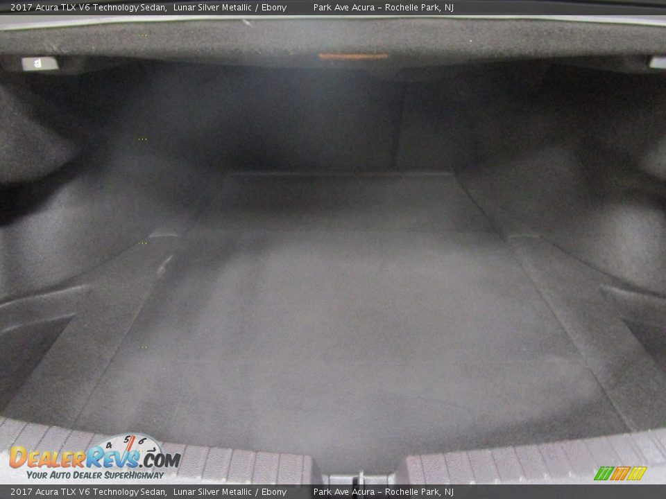 2017 Acura TLX V6 Technology Sedan Lunar Silver Metallic / Ebony Photo #20