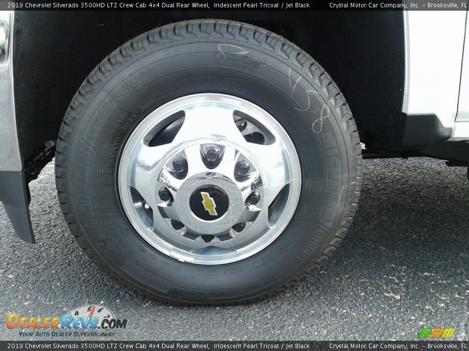 2019 Chevrolet Silverado 3500HD LTZ Crew Cab 4x4 Dual Rear Wheel Iridescent Pearl Tricoat / Jet Black Photo #20