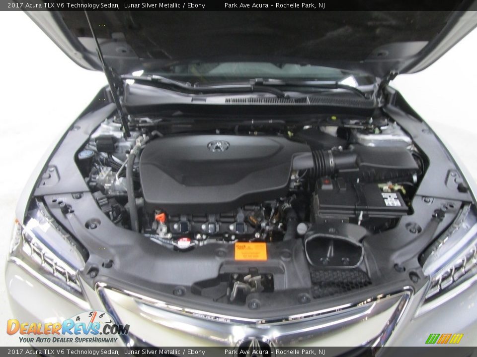 2017 Acura TLX V6 Technology Sedan Lunar Silver Metallic / Ebony Photo #29