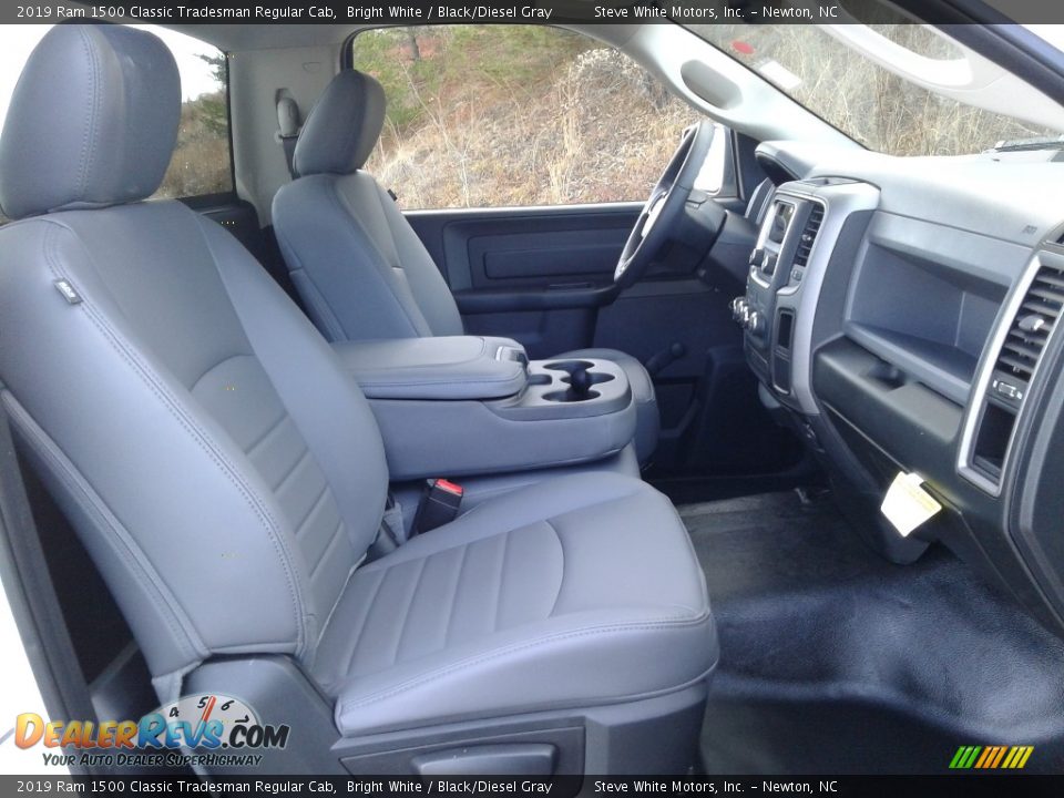 2019 Ram 1500 Classic Tradesman Regular Cab Bright White / Black/Diesel Gray Photo #14