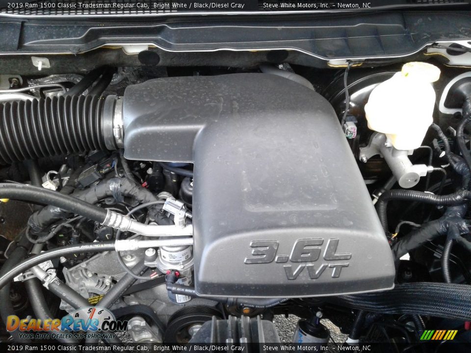 2019 Ram 1500 Classic Tradesman Regular Cab Bright White / Black/Diesel Gray Photo #25