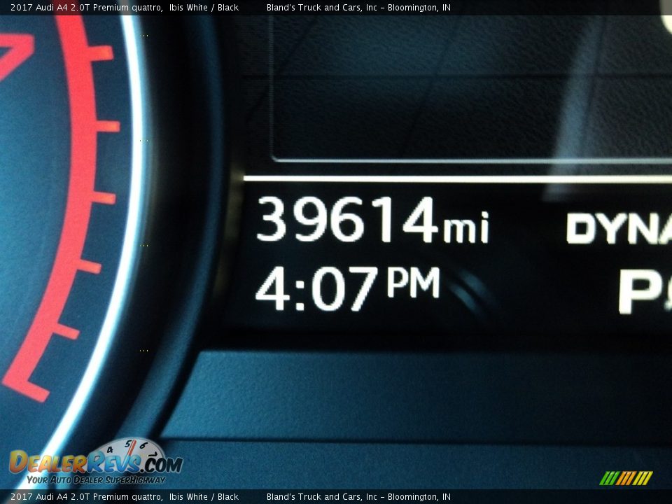 2017 Audi A4 2.0T Premium quattro Ibis White / Black Photo #16