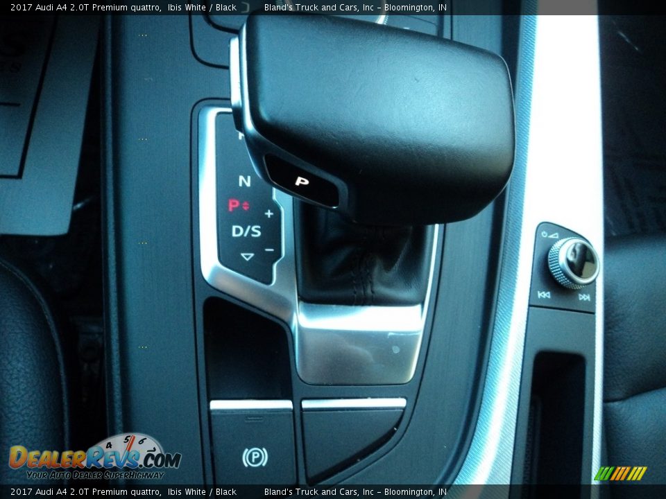 2017 Audi A4 2.0T Premium quattro Ibis White / Black Photo #26