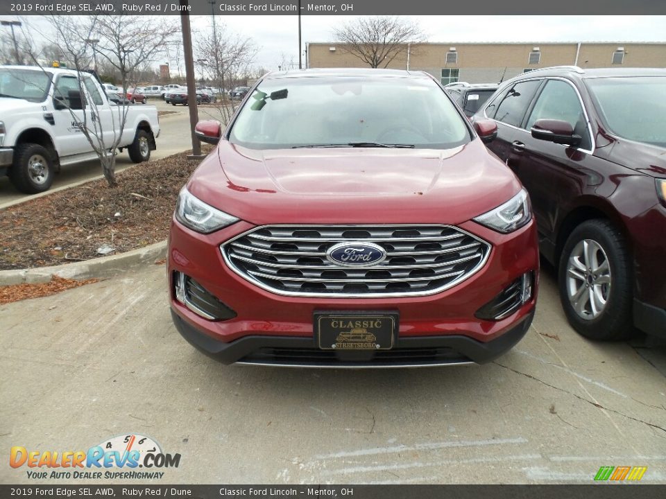 2019 Ford Edge SEL AWD Ruby Red / Dune Photo #2