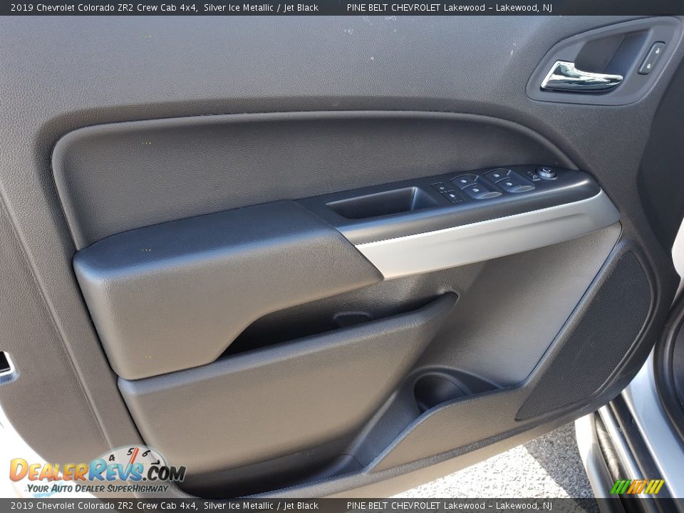 Door Panel of 2019 Chevrolet Colorado ZR2 Crew Cab 4x4 Photo #8