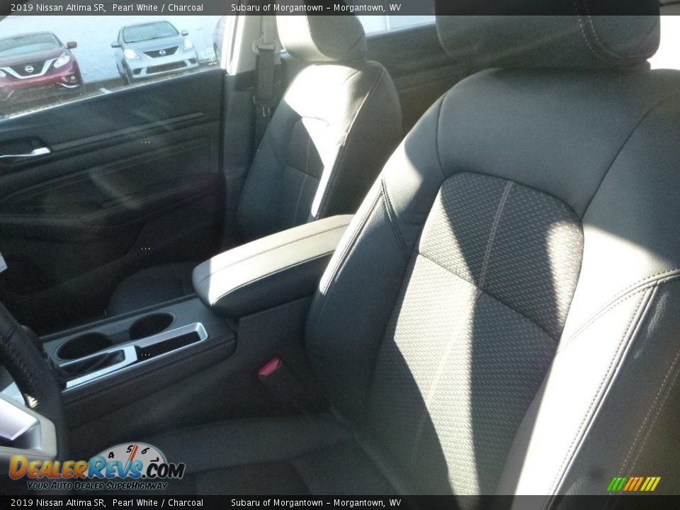 2019 Nissan Altima SR Pearl White / Charcoal Photo #14