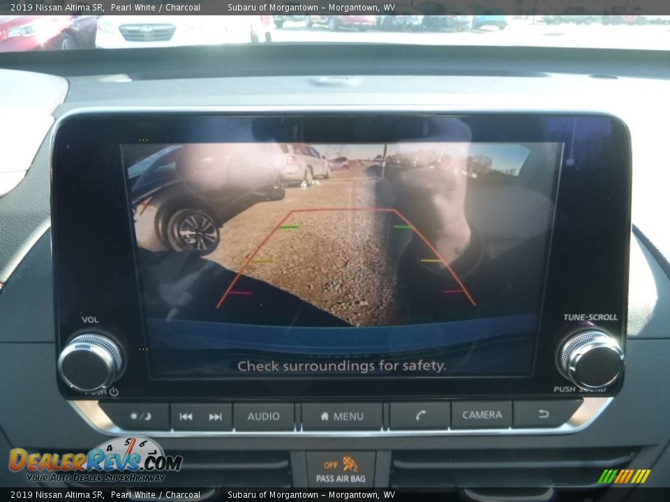 2019 Nissan Altima SR Pearl White / Charcoal Photo #17