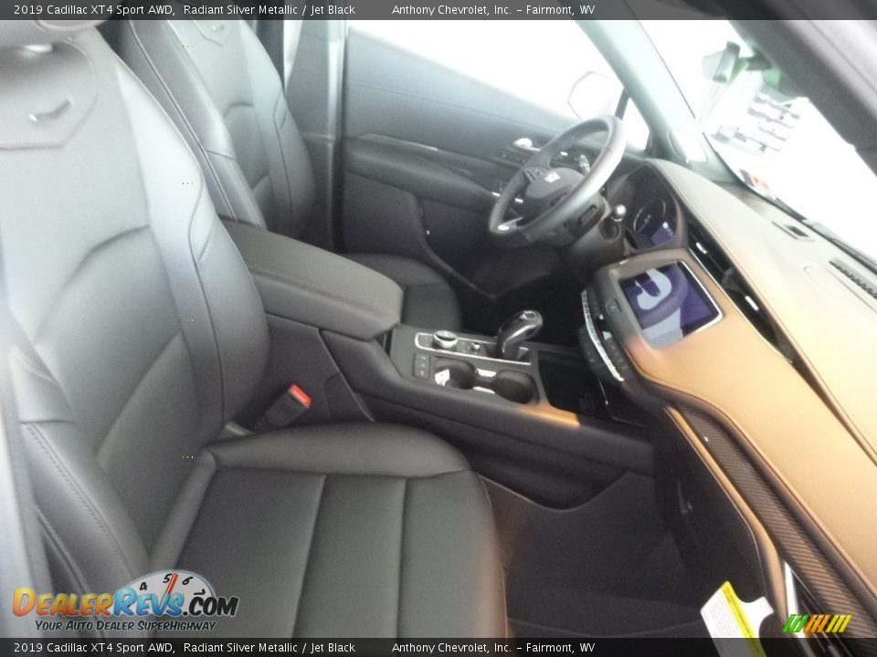 2019 Cadillac XT4 Sport AWD Radiant Silver Metallic / Jet Black Photo #3