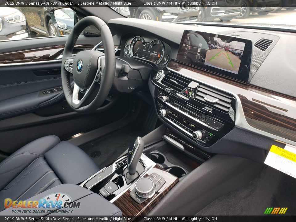 Dashboard of 2019 BMW 5 Series 540i xDrive Sedan Photo #4