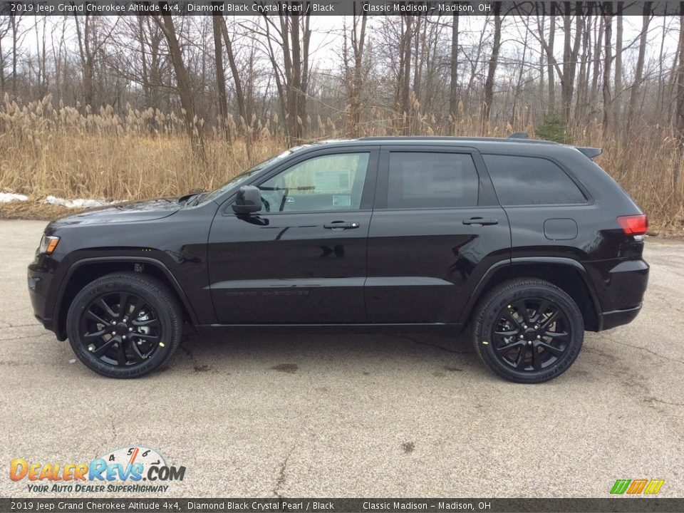 2019 Jeep Grand Cherokee Altitude 4x4 Diamond Black Crystal Pearl / Black Photo #3