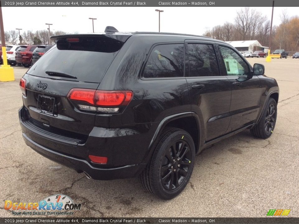2019 Jeep Grand Cherokee Altitude 4x4 Diamond Black Crystal Pearl / Black Photo #6