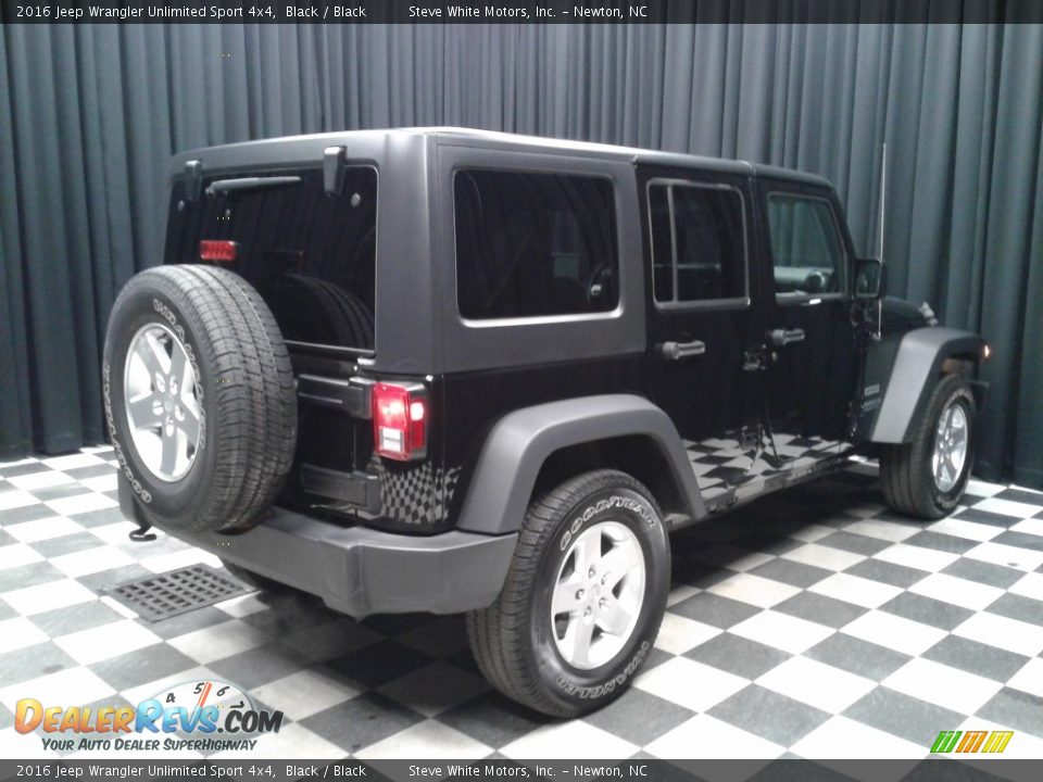 2016 Jeep Wrangler Unlimited Sport 4x4 Black / Black Photo #6