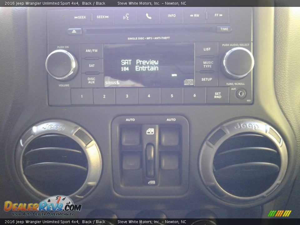 2016 Jeep Wrangler Unlimited Sport 4x4 Black / Black Photo #20