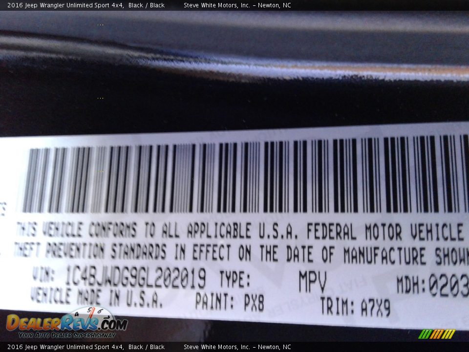 2016 Jeep Wrangler Unlimited Sport 4x4 Black / Black Photo #26