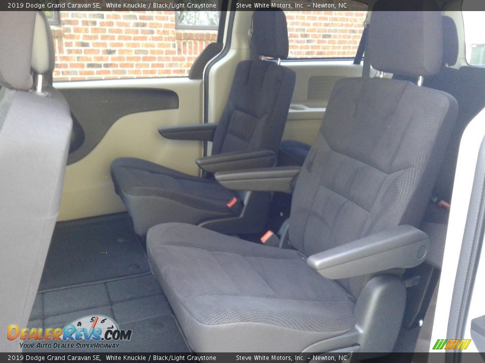 2019 Dodge Grand Caravan SE White Knuckle / Black/Light Graystone Photo #11