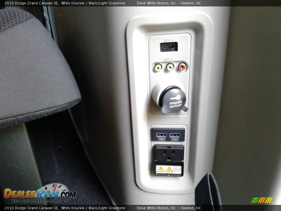 2019 Dodge Grand Caravan SE White Knuckle / Black/Light Graystone Photo #13