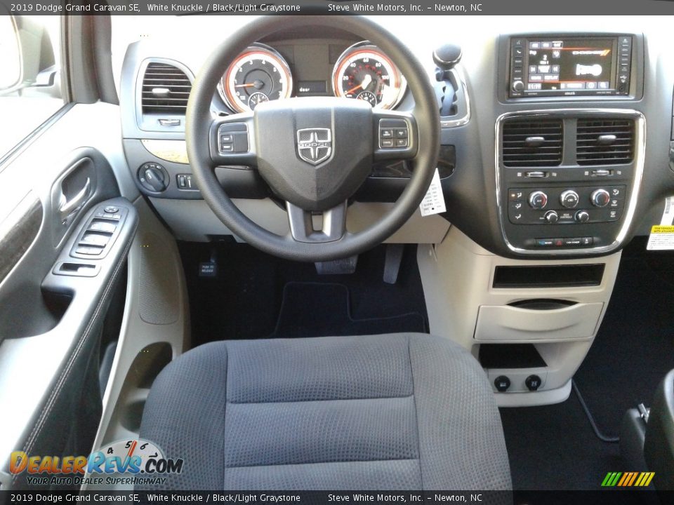 2019 Dodge Grand Caravan SE White Knuckle / Black/Light Graystone Photo #32