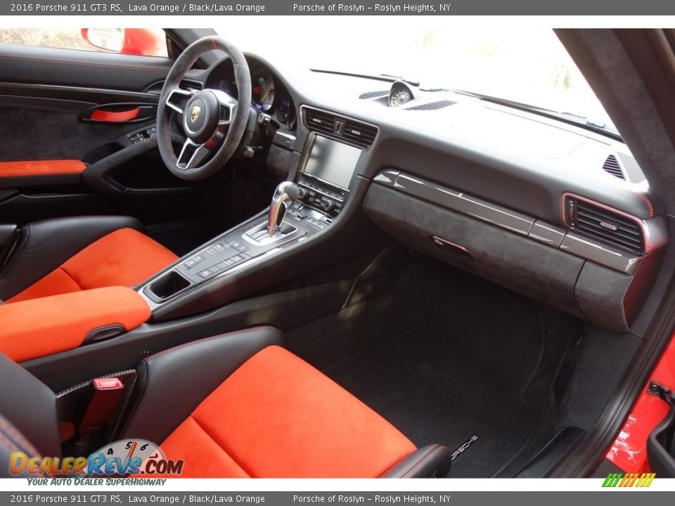 Dashboard of 2016 Porsche 911 GT3 RS Photo #16