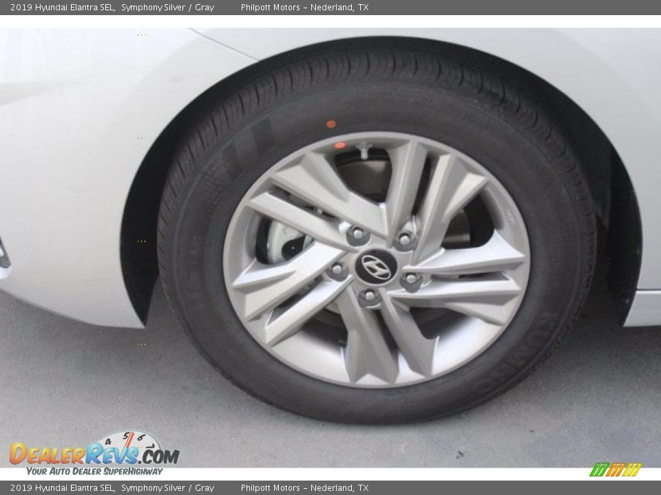 2019 Hyundai Elantra SEL Symphony Silver / Gray Photo #5