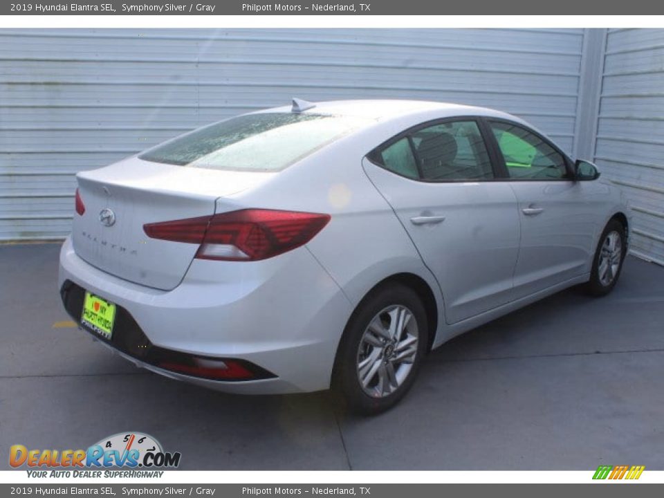 2019 Hyundai Elantra SEL Symphony Silver / Gray Photo #8