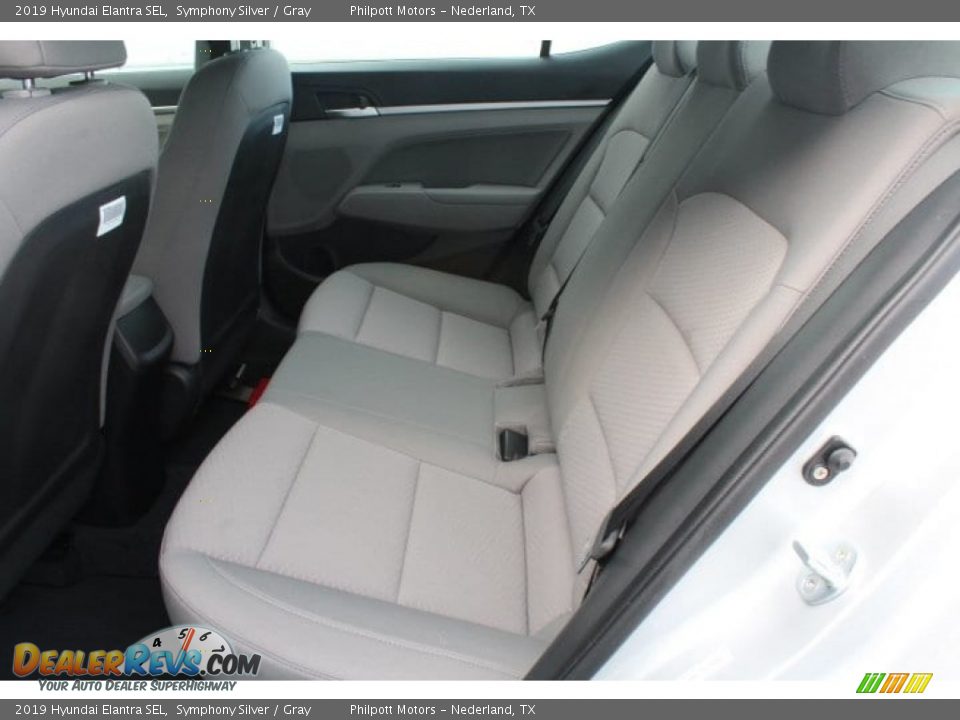 2019 Hyundai Elantra SEL Symphony Silver / Gray Photo #17