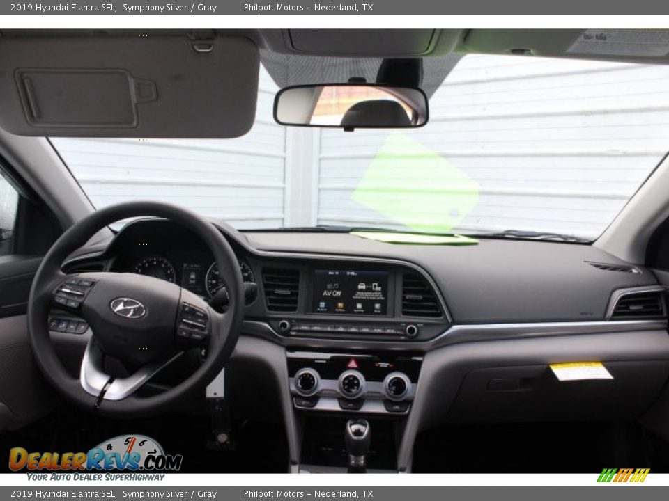2019 Hyundai Elantra SEL Symphony Silver / Gray Photo #18