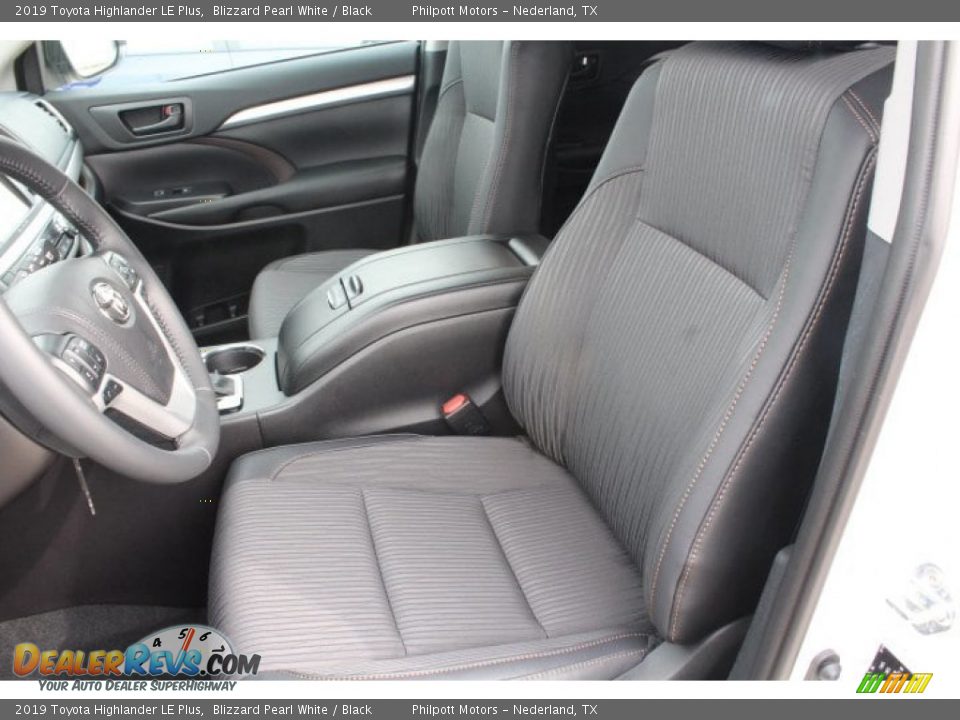 Front Seat of 2019 Toyota Highlander LE Plus Photo #10
