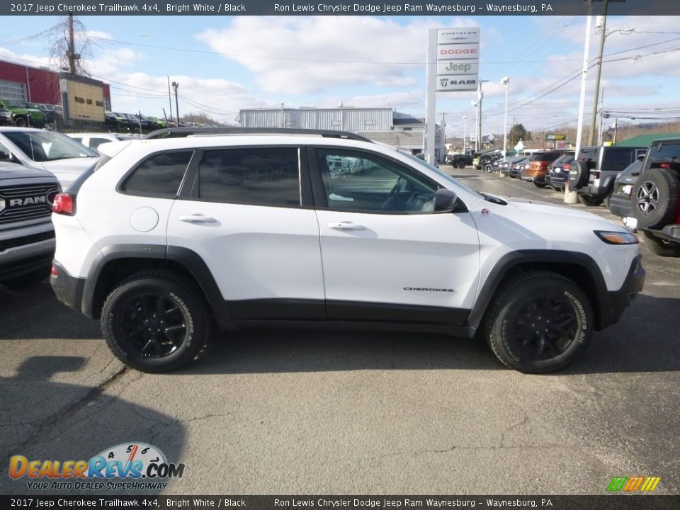 2017 Jeep Cherokee Trailhawk 4x4 Bright White / Black Photo #6