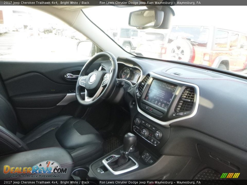2017 Jeep Cherokee Trailhawk 4x4 Bright White / Black Photo #11