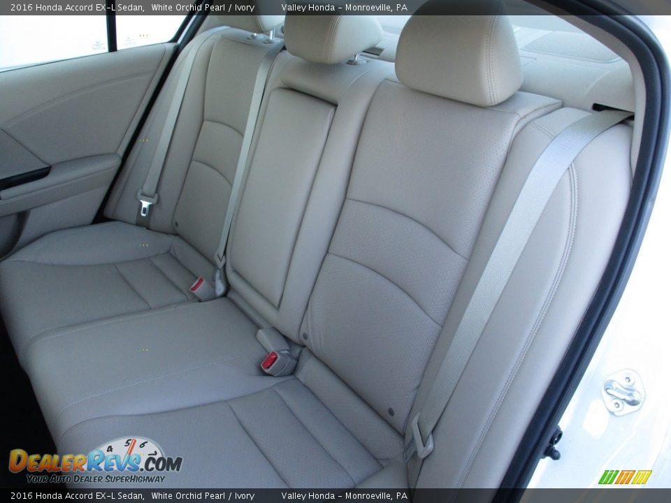 2016 Honda Accord EX-L Sedan White Orchid Pearl / Ivory Photo #13