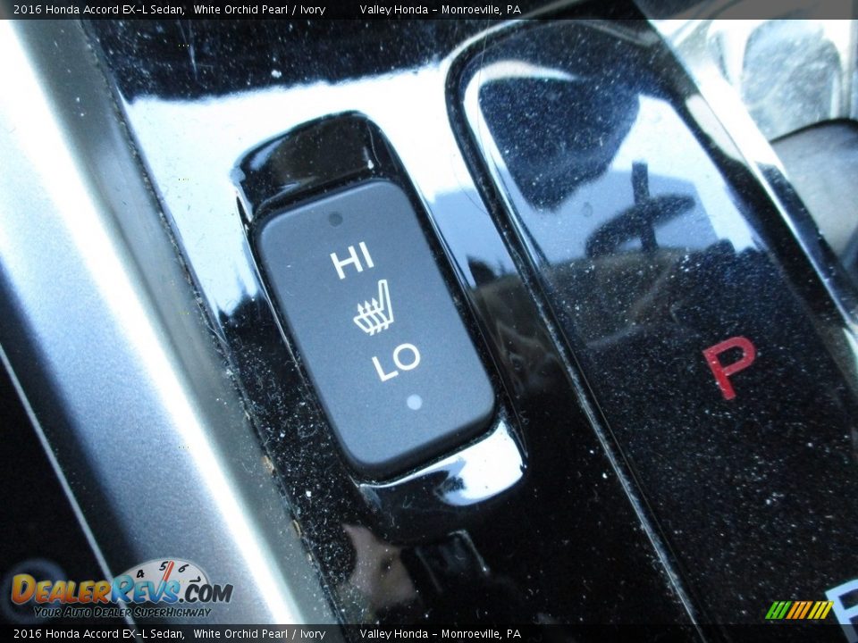 2016 Honda Accord EX-L Sedan White Orchid Pearl / Ivory Photo #18