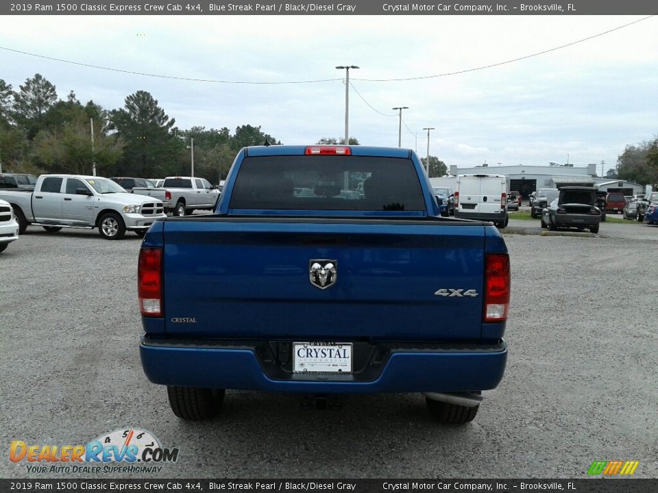 2019 Ram 1500 Classic Express Crew Cab 4x4 Blue Streak Pearl / Black/Diesel Gray Photo #4