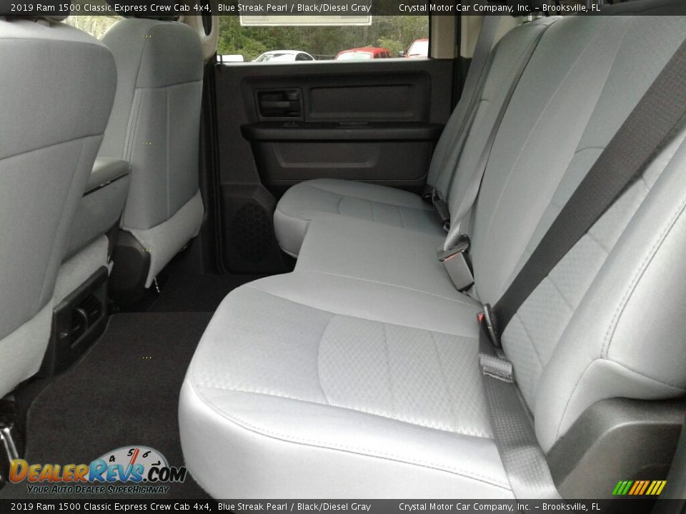 2019 Ram 1500 Classic Express Crew Cab 4x4 Blue Streak Pearl / Black/Diesel Gray Photo #10
