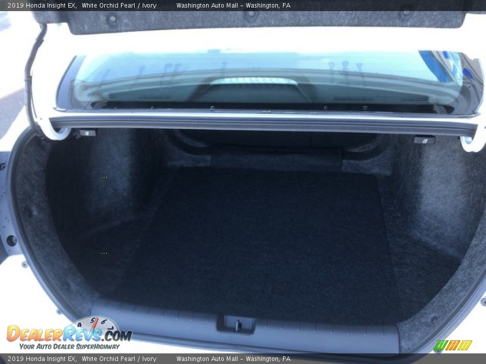 2019 Honda Insight EX White Orchid Pearl / Ivory Photo #9