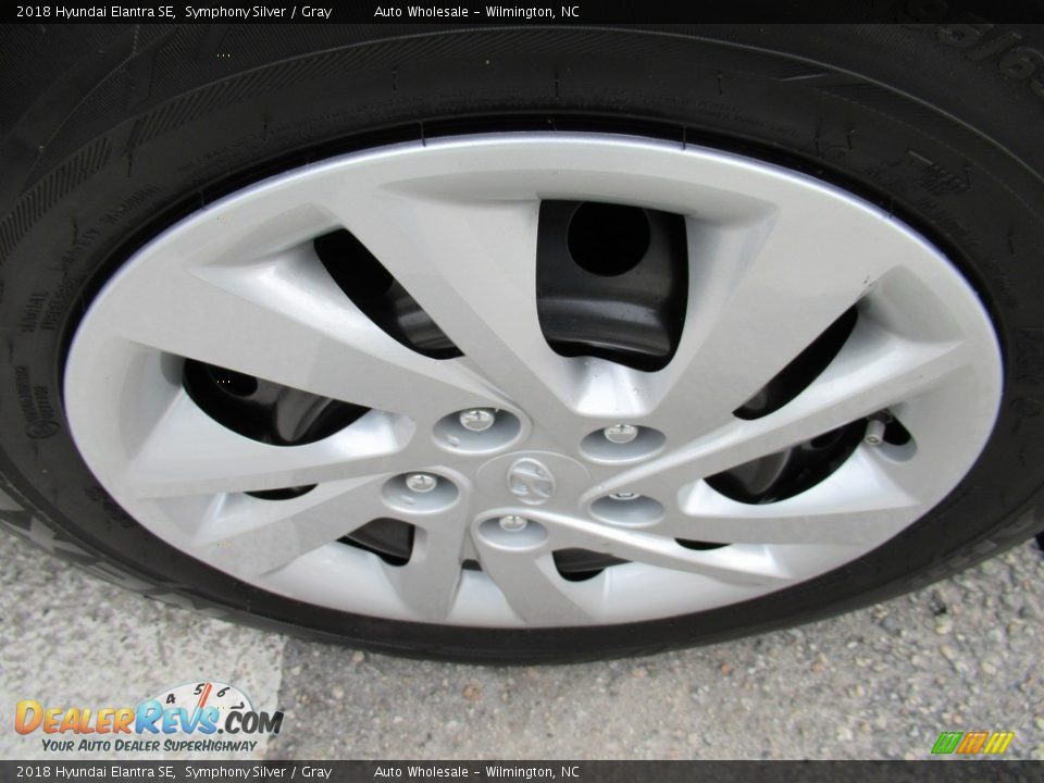 2018 Hyundai Elantra SE Symphony Silver / Gray Photo #7