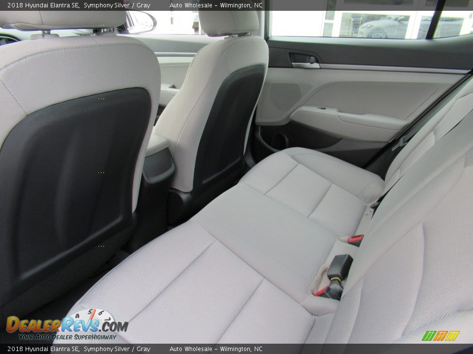 2018 Hyundai Elantra SE Symphony Silver / Gray Photo #12