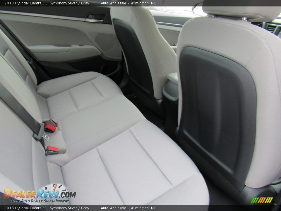 2018 Hyundai Elantra SE Symphony Silver / Gray Photo #14