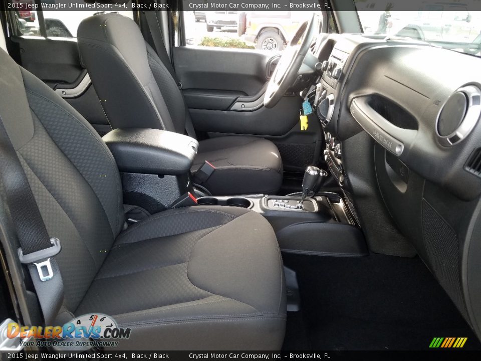 2015 Jeep Wrangler Unlimited Sport 4x4 Black / Black Photo #12