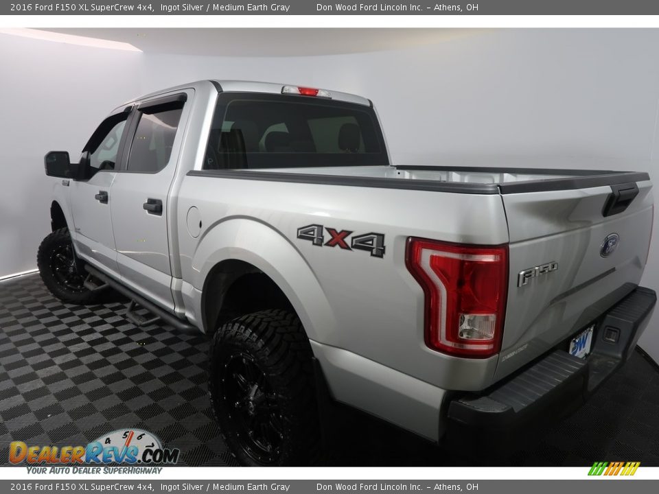 2016 Ford F150 XL SuperCrew 4x4 Ingot Silver / Medium Earth Gray Photo #9