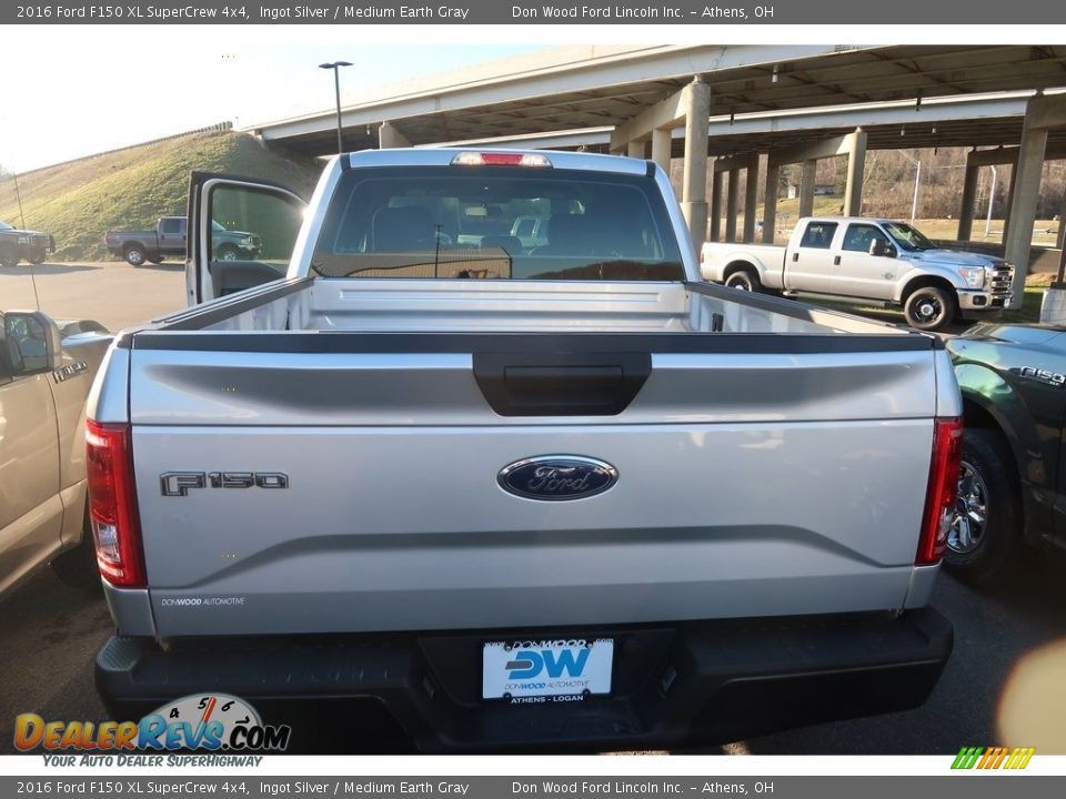 2016 Ford F150 XL SuperCrew 4x4 Ingot Silver / Medium Earth Gray Photo #10