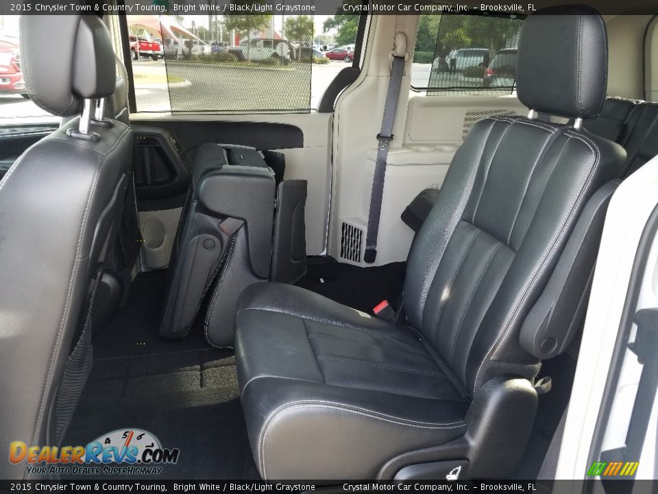 2015 Chrysler Town & Country Touring Bright White / Black/Light Graystone Photo #10