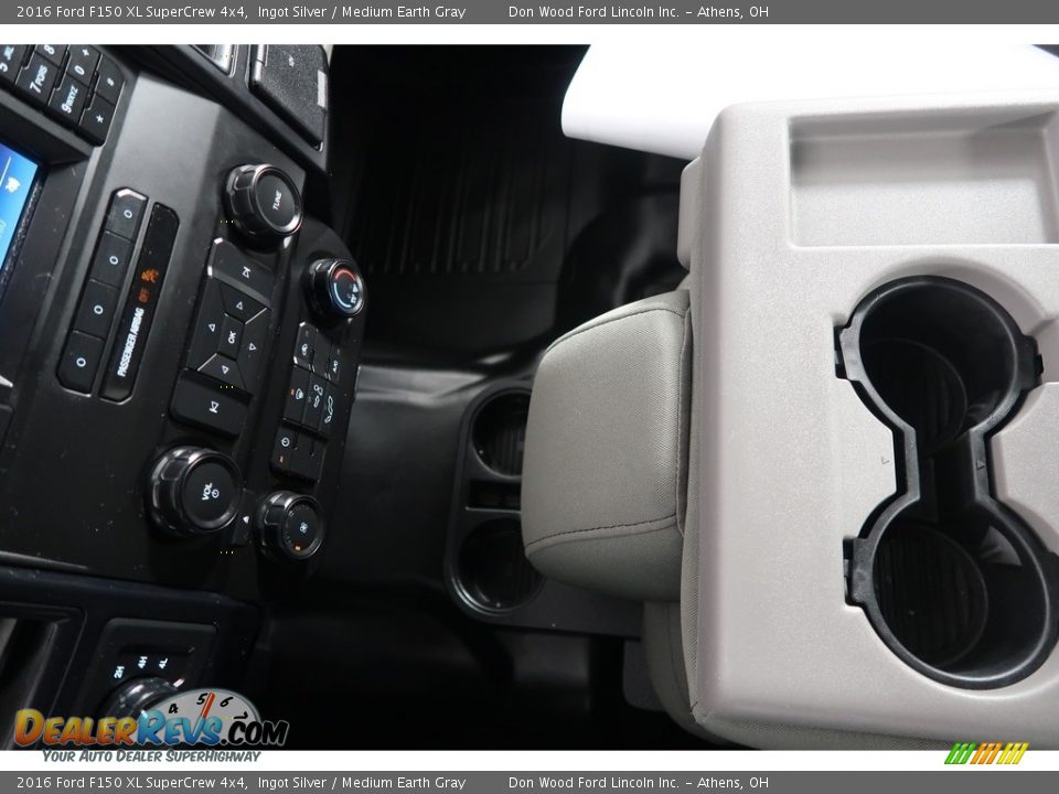 2016 Ford F150 XL SuperCrew 4x4 Ingot Silver / Medium Earth Gray Photo #24