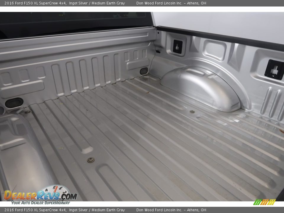 2016 Ford F150 XL SuperCrew 4x4 Ingot Silver / Medium Earth Gray Photo #32